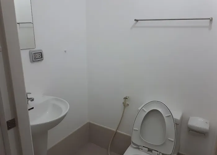 Appart hôtel Smdc Light Residences Condo Unit With Balcony *